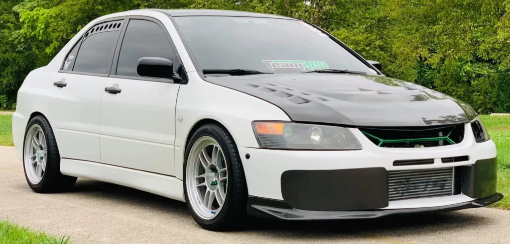mitsubishi lancer bolt pattern